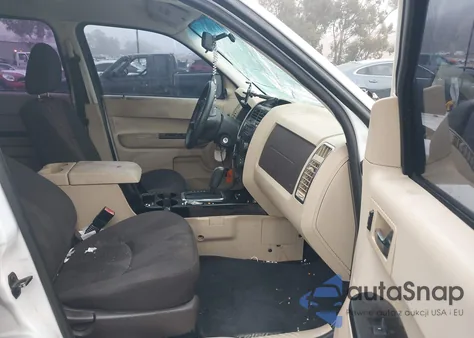 2008 Mazda Tribute I Sport из США, поврежденный, VIN 4F2CZ02Z28KM27467